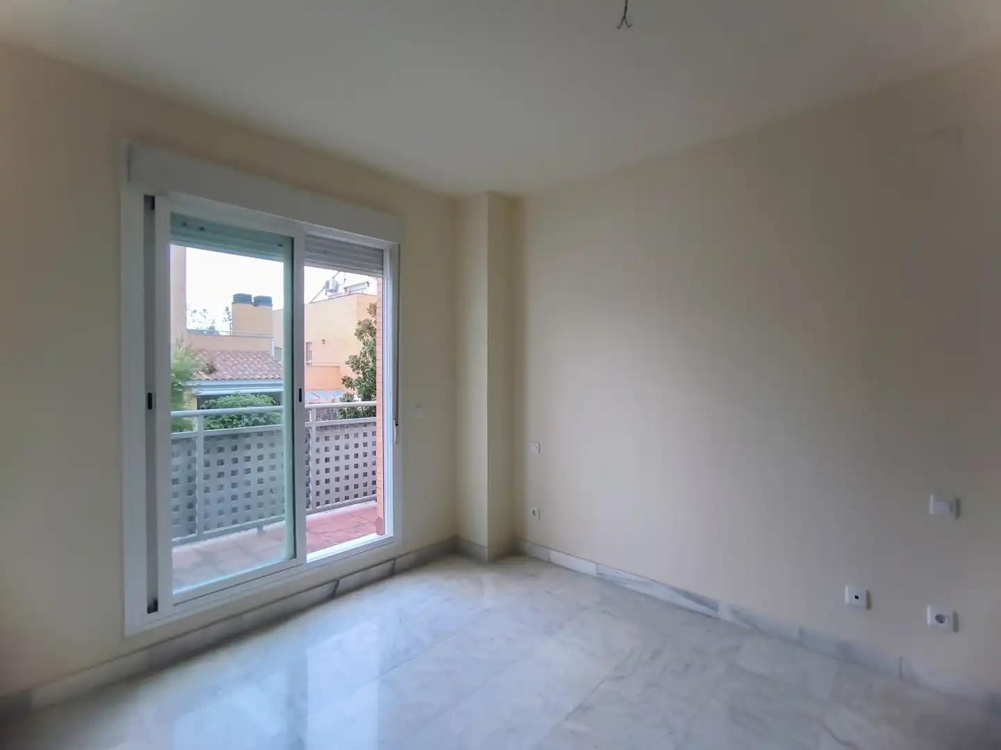Habitación de Casa adosada en venta en Espartinas con Terraza