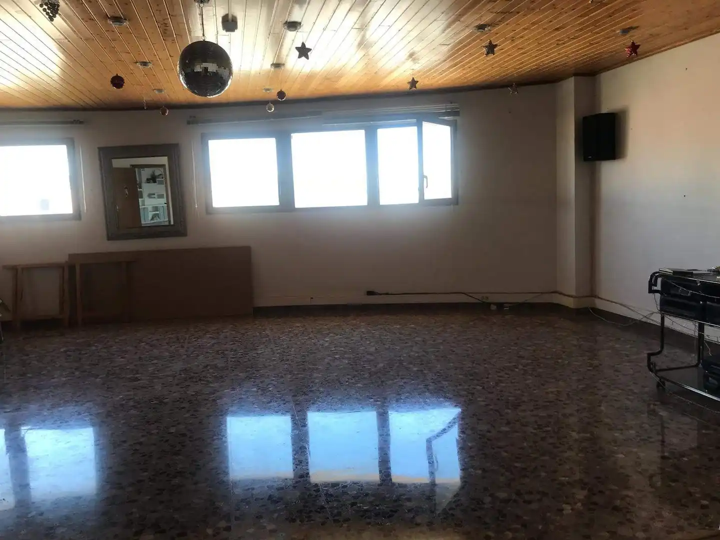 Gebäude zur Miete in Elche / Elx