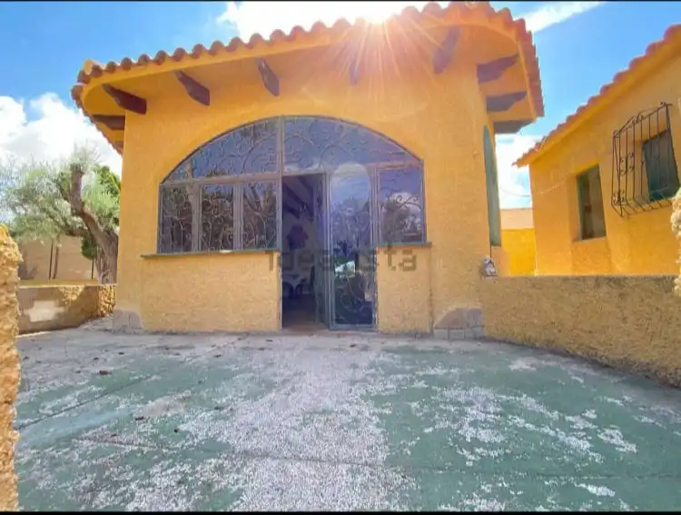 Vista exterior de Casa o xalet en venda en Mutxamel amb Aire condicionat, Jardí privat i Forn
