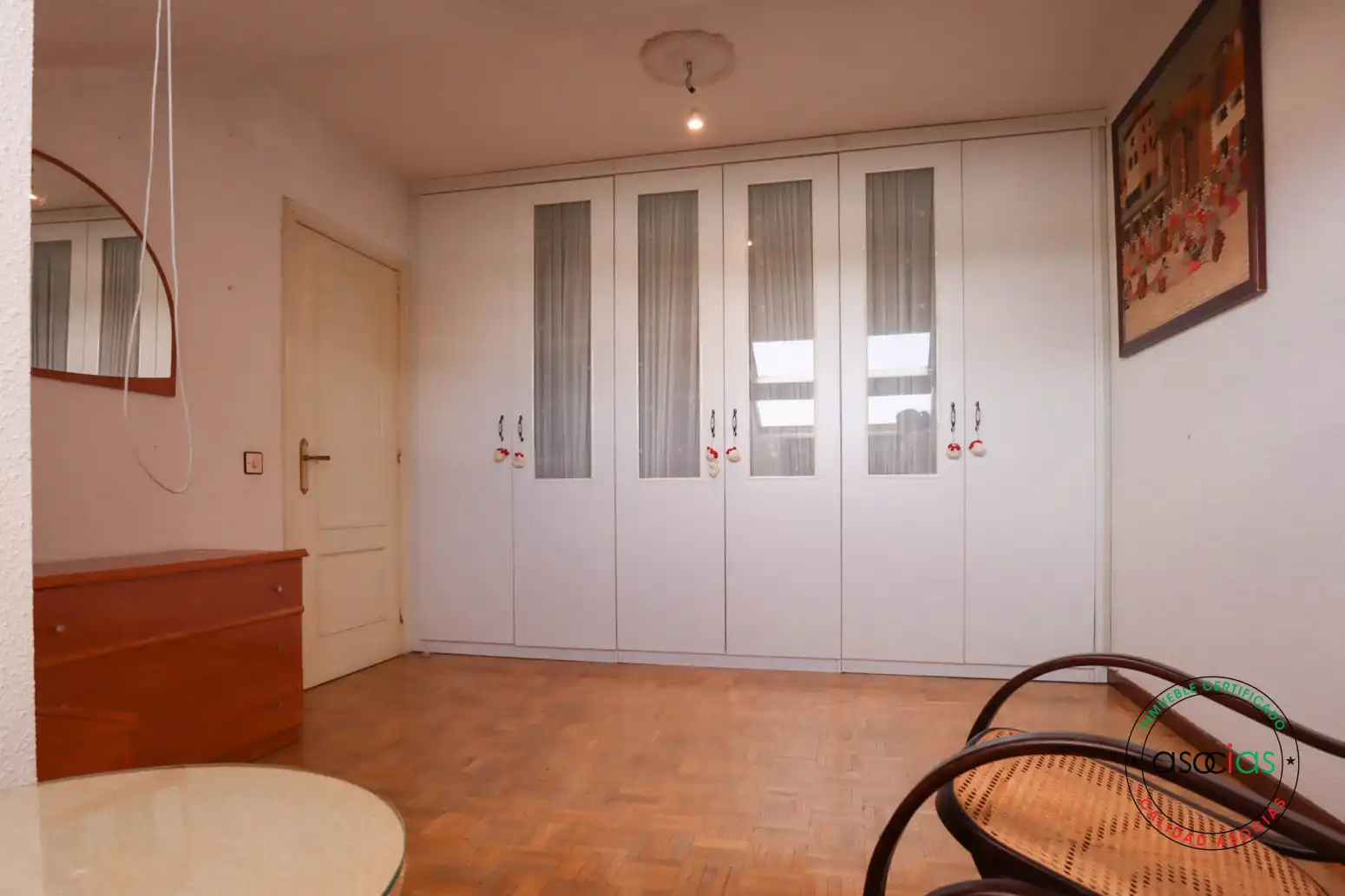 Dormitori de Pis en venda en Siero amb Calefacció, Parquet i Moblat