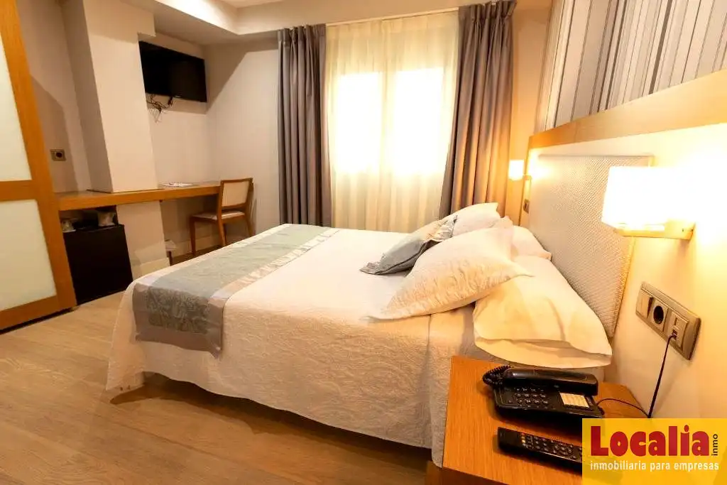 Habitación de Edificio en venta en Torrelavega 