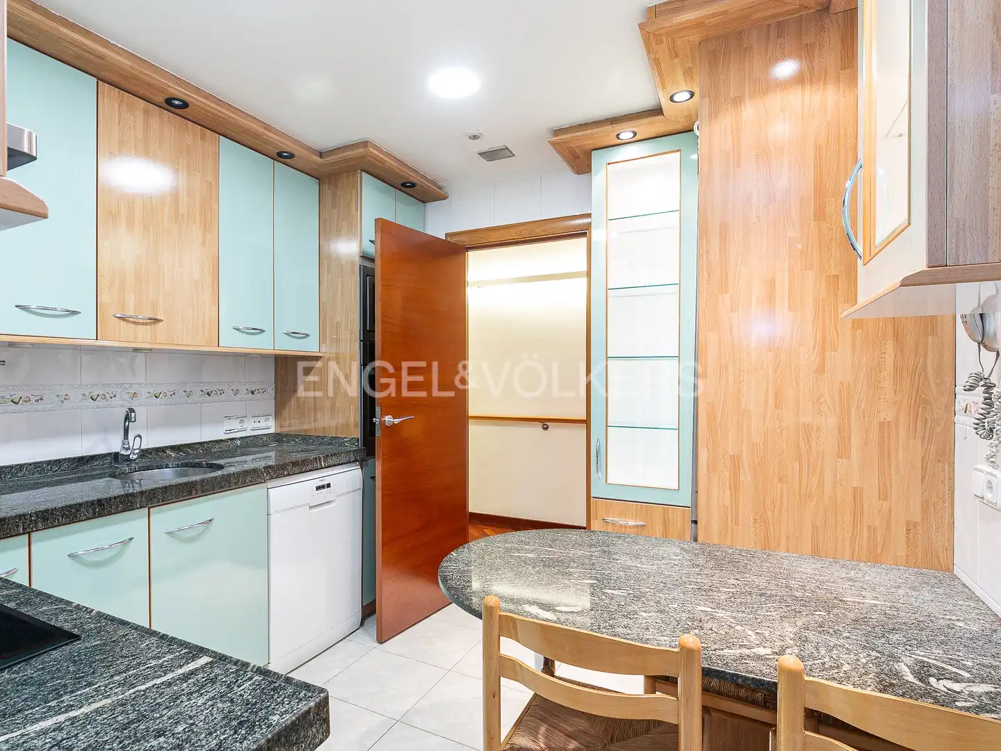 Wohnung zur Miete in La Maternitat i Sant Ramon