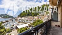 Exterior view of Flat for sale in Donostia - San Sebastián   with Air Conditioner and Balcony