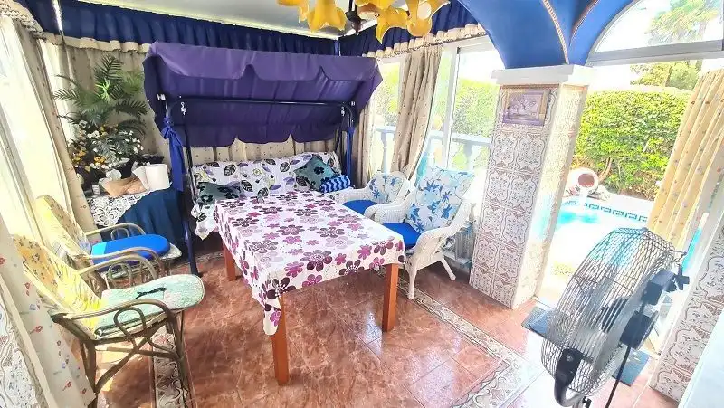 Habitación de Casa o chalet en venta en Torrevieja con Aire acondicionado, Calefacción y Jardín privado