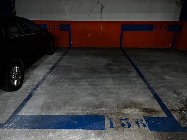 Garaje en Venta en Calle Francisco Umbral en Espartales