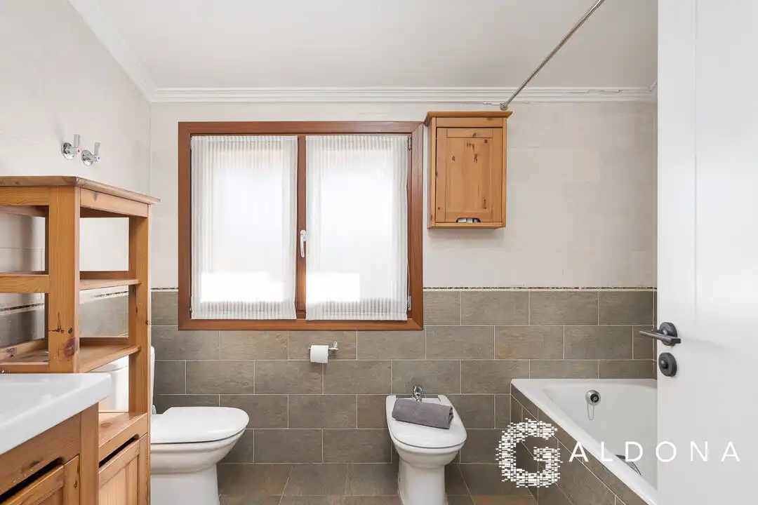 Bathroom of Houses for sale in Baliarrain, Gipuzkoa