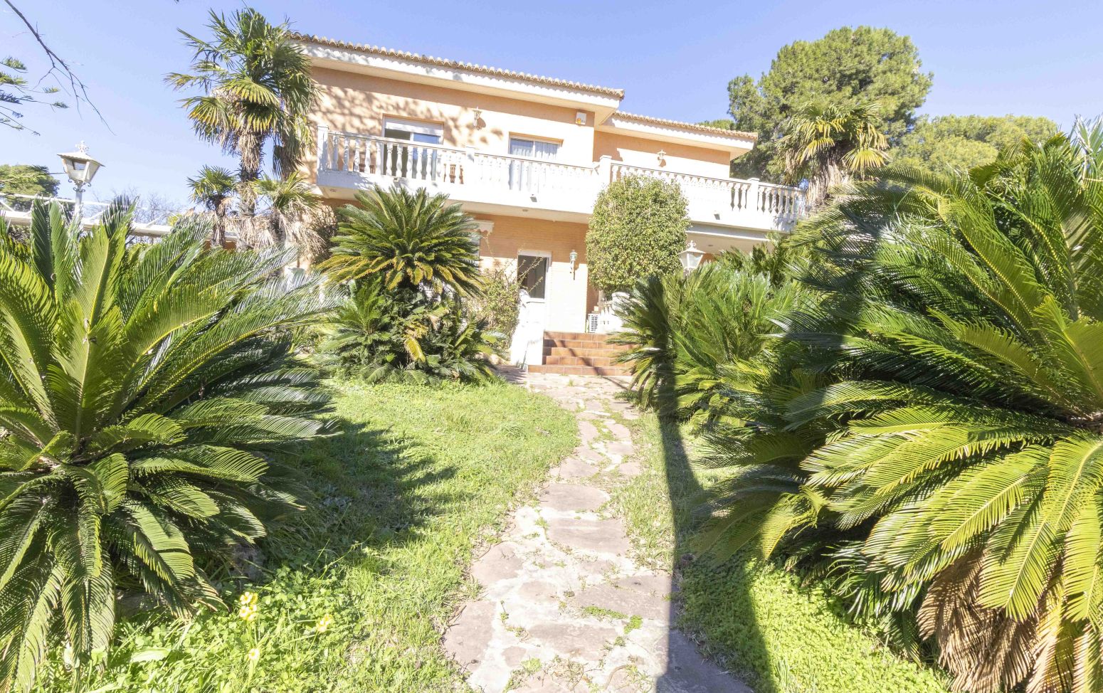 Vista exterior de Casa o chalet en venta en Torrent con Aire acondicionado, Jardín privado y Terraza