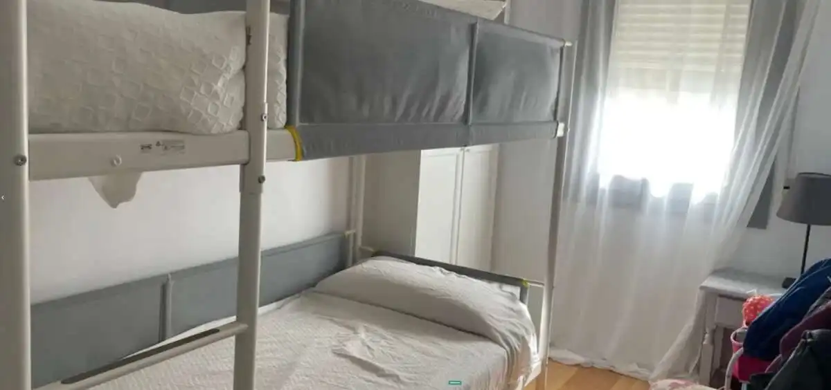 Dormitori de Pis en venda en Sevilla amb Aire condicionat i Moblat