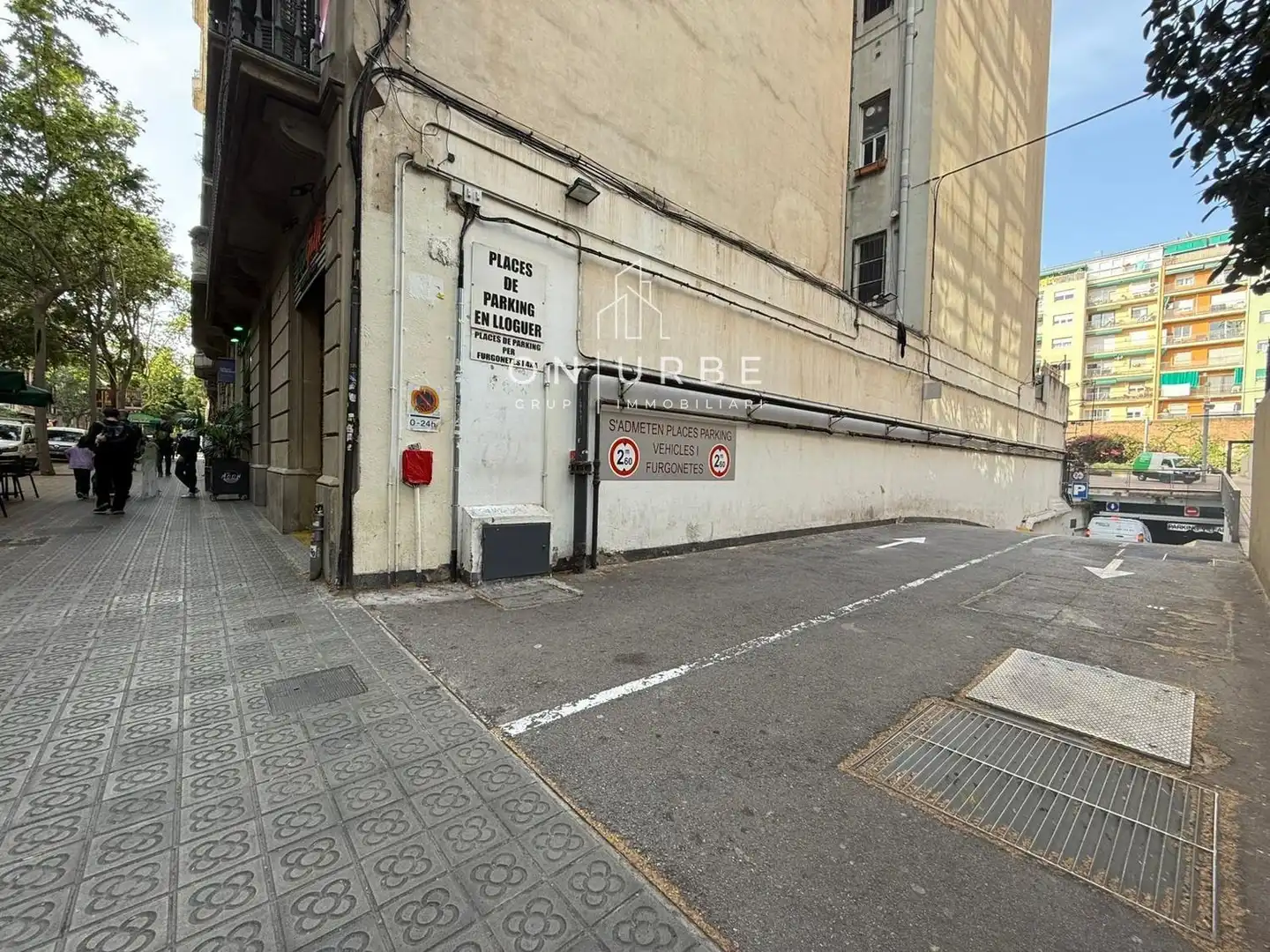 Individual amb ascensor en venda a Villarroel, imagen 6