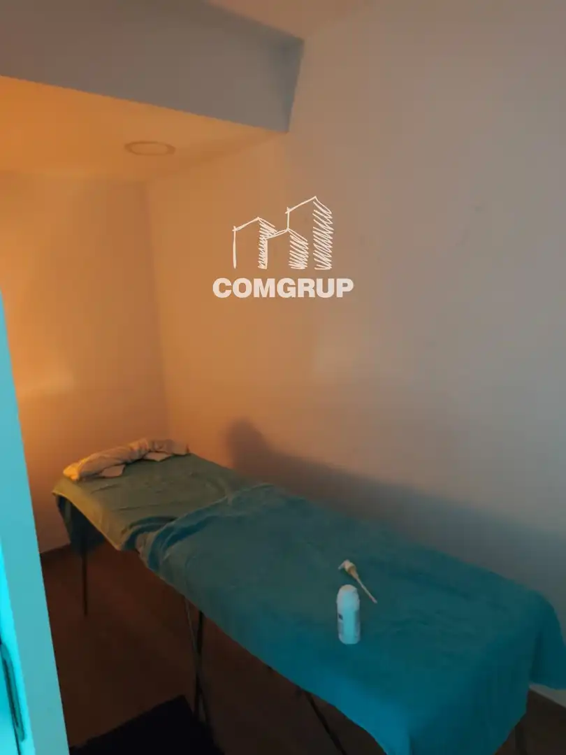 Business premises for transfer in Alfons IV, imagen 20