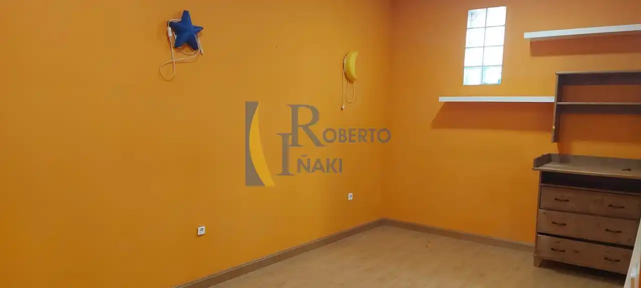 Local comercial en venda a Valencia de Don Juan, imagen 4