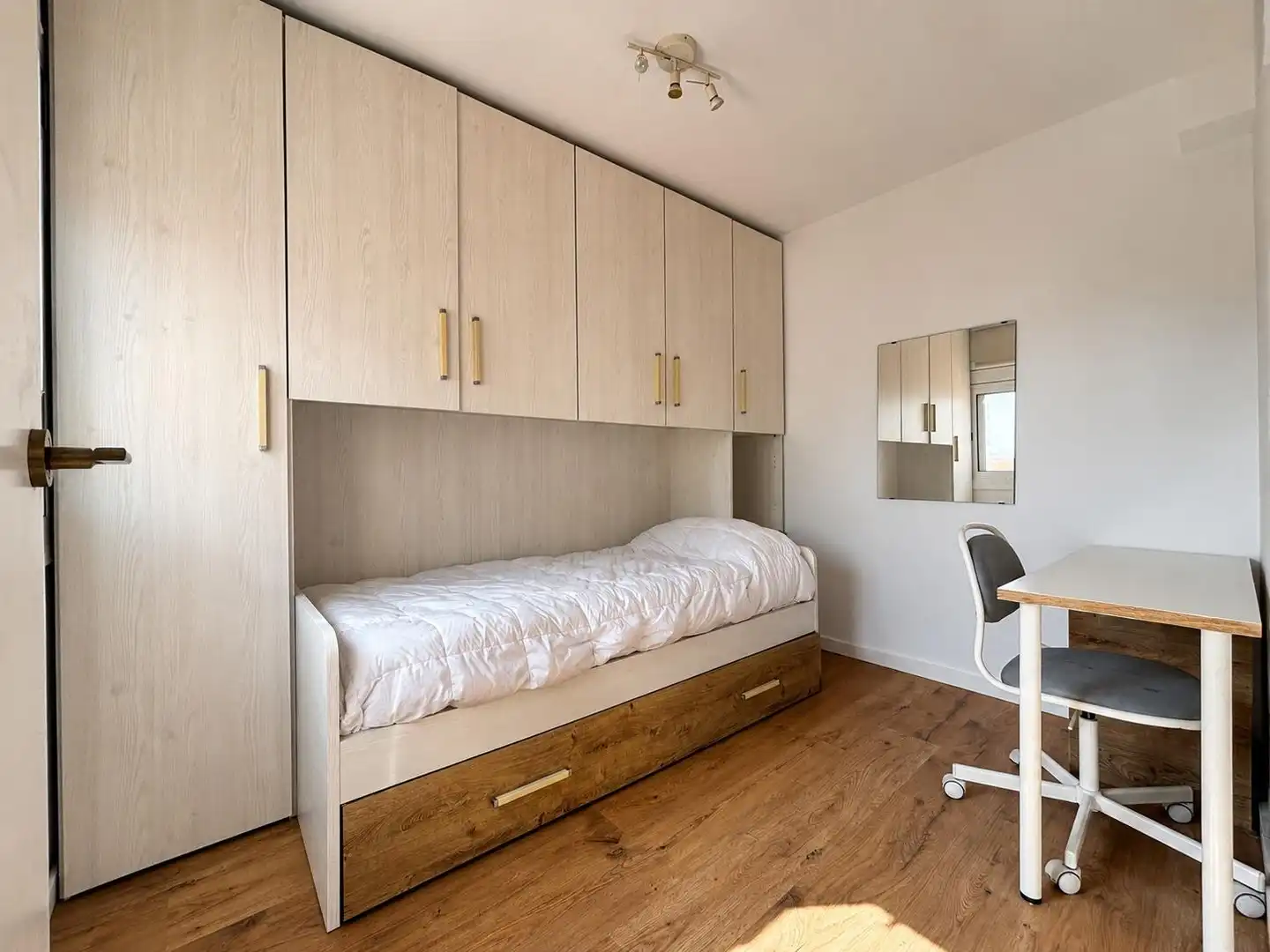 Bedroom of Attic for sale in L'Hospitalet de Llobregat  with Heating, Parquet flooring and Terrace