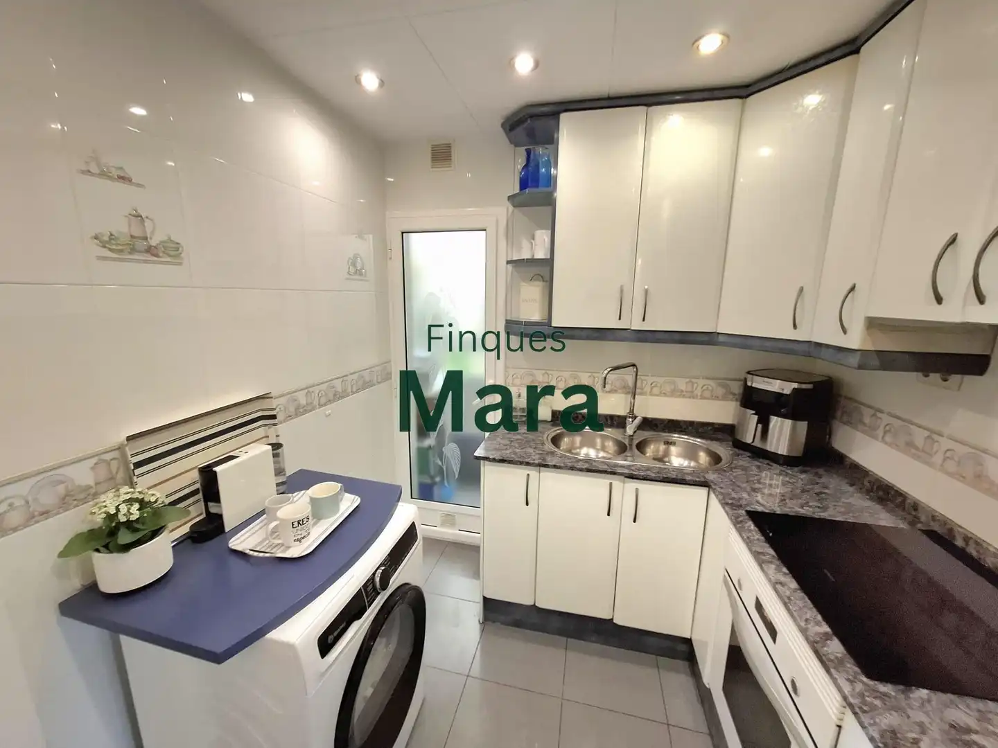 Küche von Wohnung zum Verkauf in Sant Boi de Llobregat