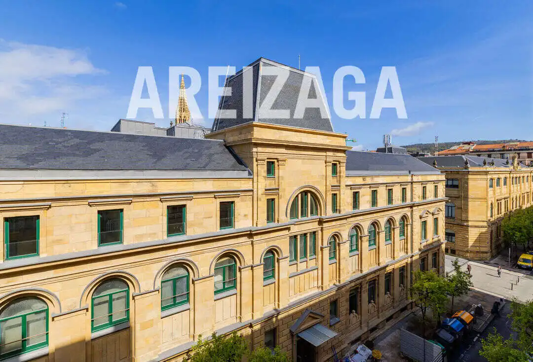 Vista exterior de Piso en venta en Donostia - San Sebastián  con Calefacción, Amueblado y Balcón