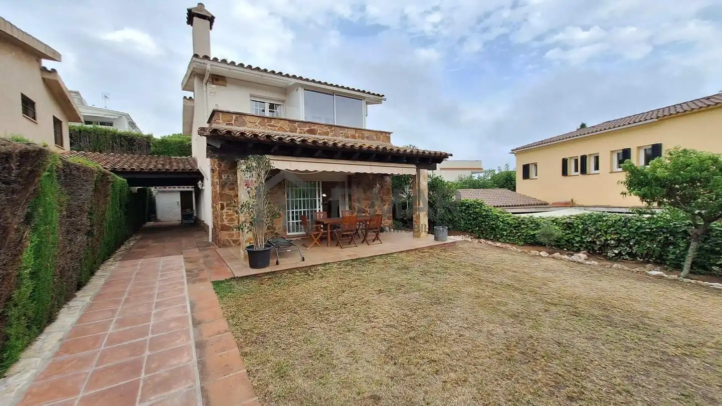 Jardín de Casa o chalet en venta en Vilassar de Dalt con Aire acondicionado, Calefacción y Jardín privado