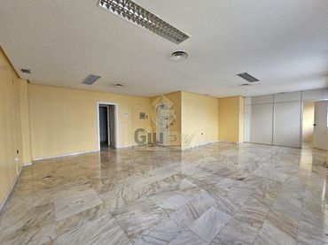 Oficina en venda a Centro