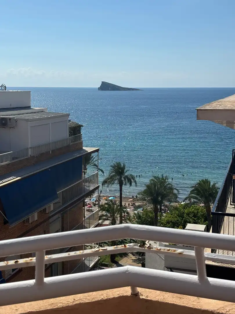 Vista exterior de Àtic en venda en Benidorm amb Terrassa
