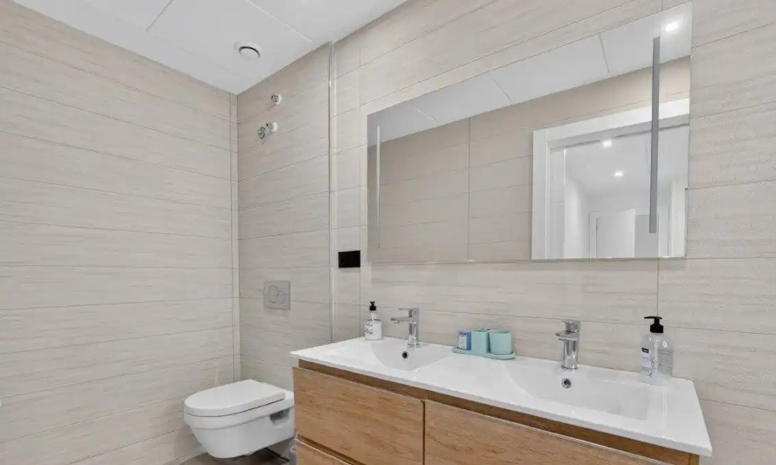 Chalet con piscina en venta en Los Balcones - Los Altos, imagen 20