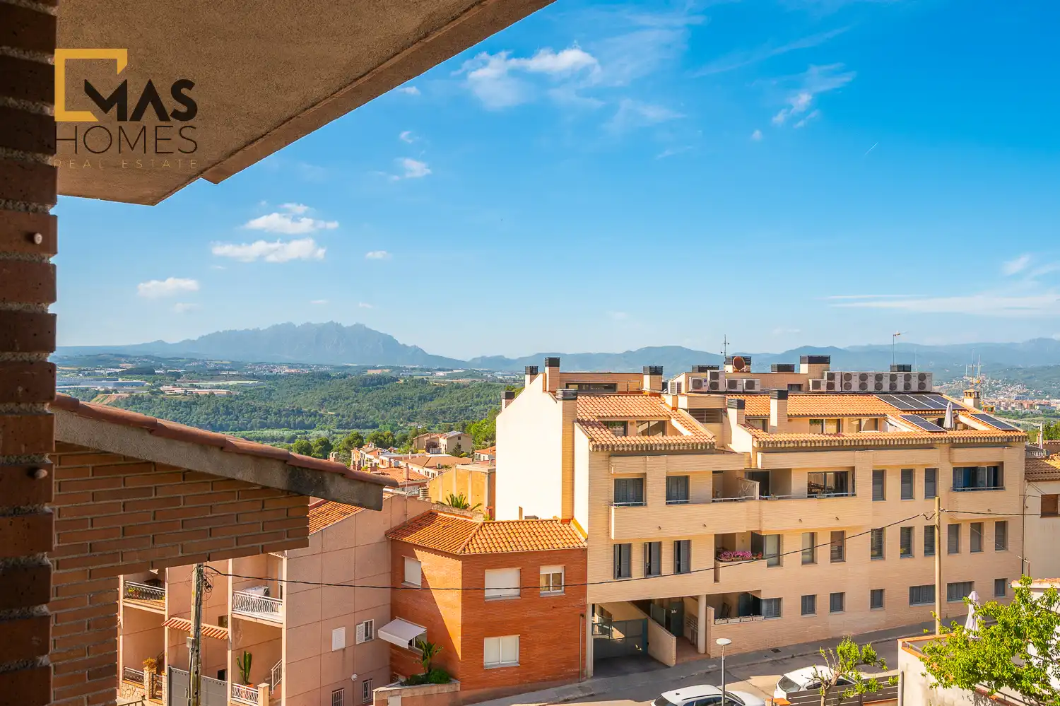 Casa adosada en venda a Ptge de Planella, Castellví de Rosanes