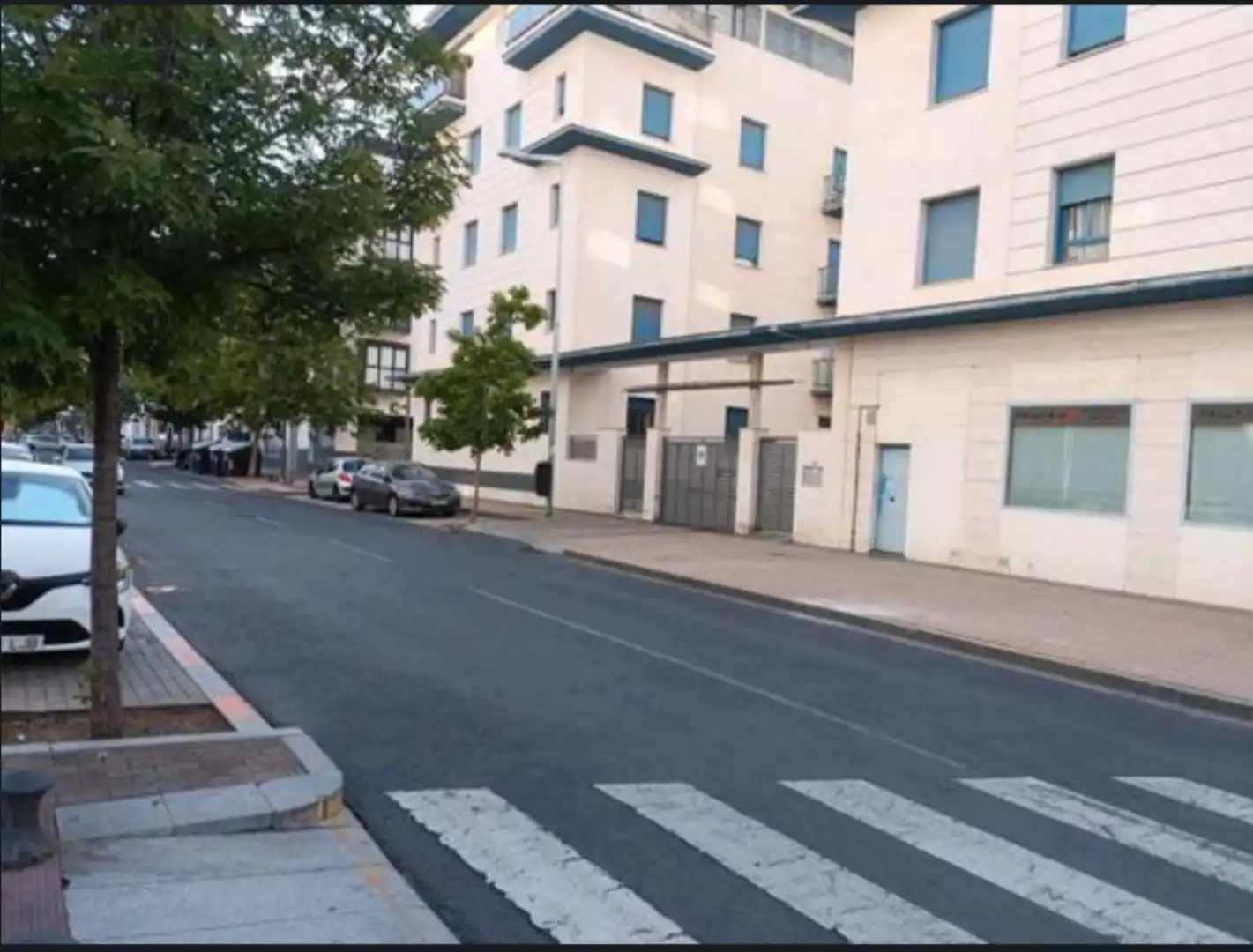 Außenansicht von Garage zur Miete in Huelva