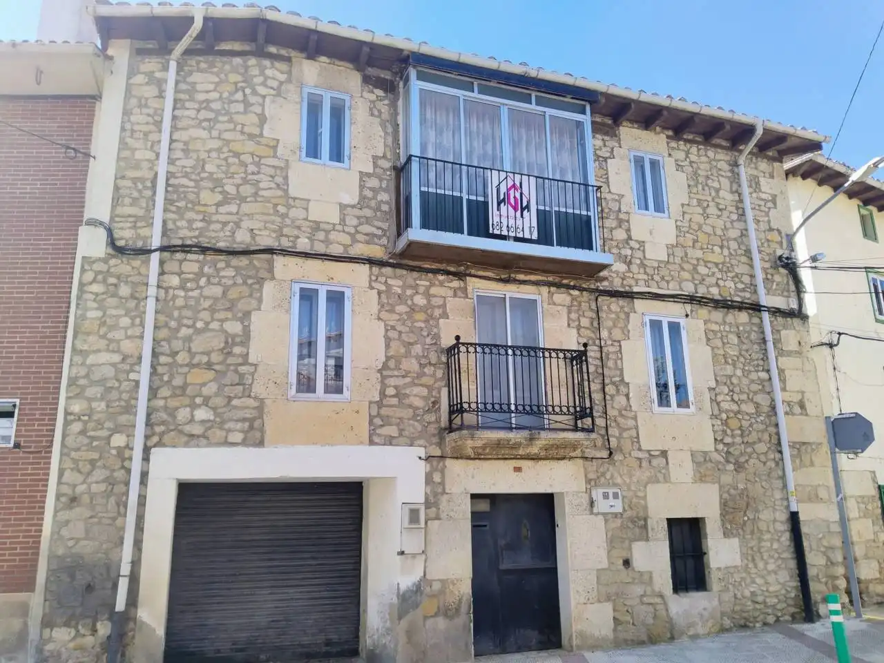 Außenansicht von Wohnung zum Verkauf in Merindad de Cuesta-Urria mit Heizung, Abstellraum und Möbliert