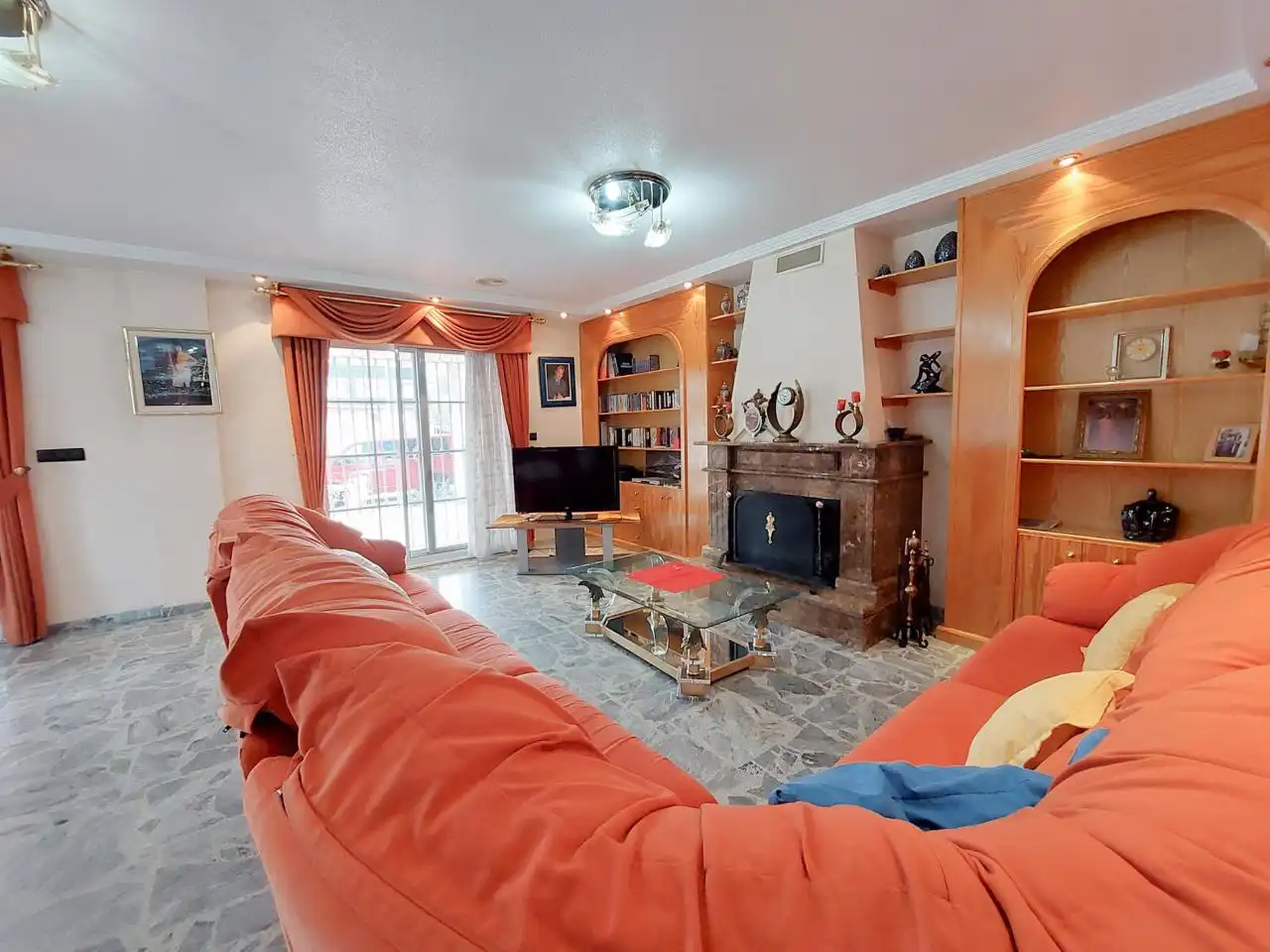 Sala de estar de Casa o chalet en venta en Elche / Elx con Aire acondicionado y Jardín privado