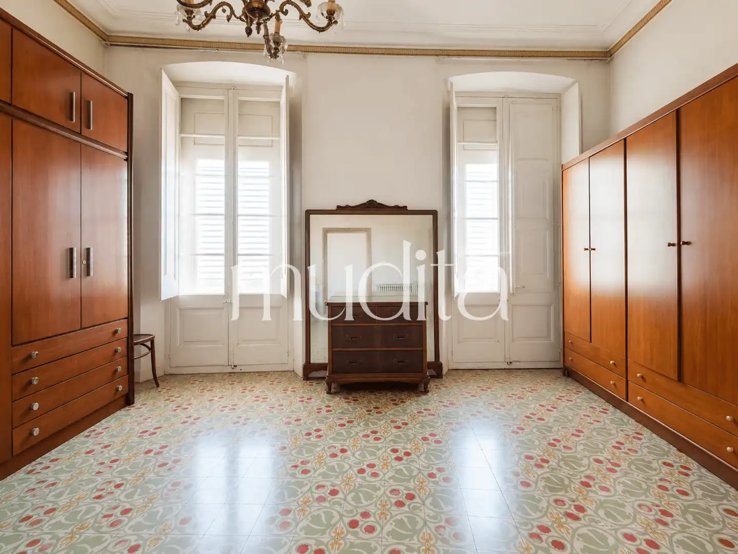 Habitación de Casa adosada en venta en El Masnou con Trastero y Balcón