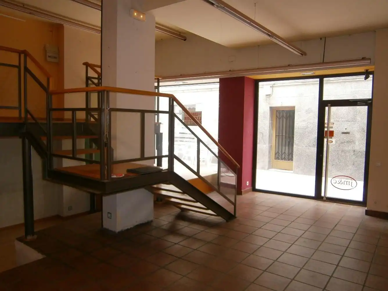 Locale commerciale in affitto a BALMES 3, imagen 3