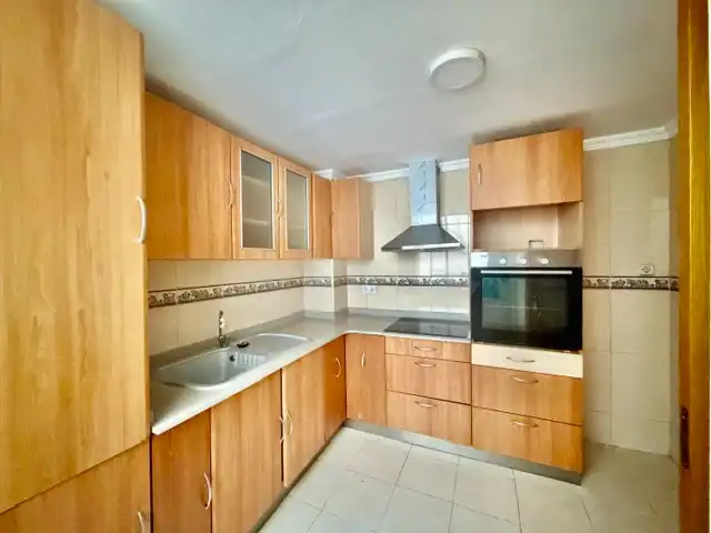 Cocina de Piso en venta en Valencia con Balcón