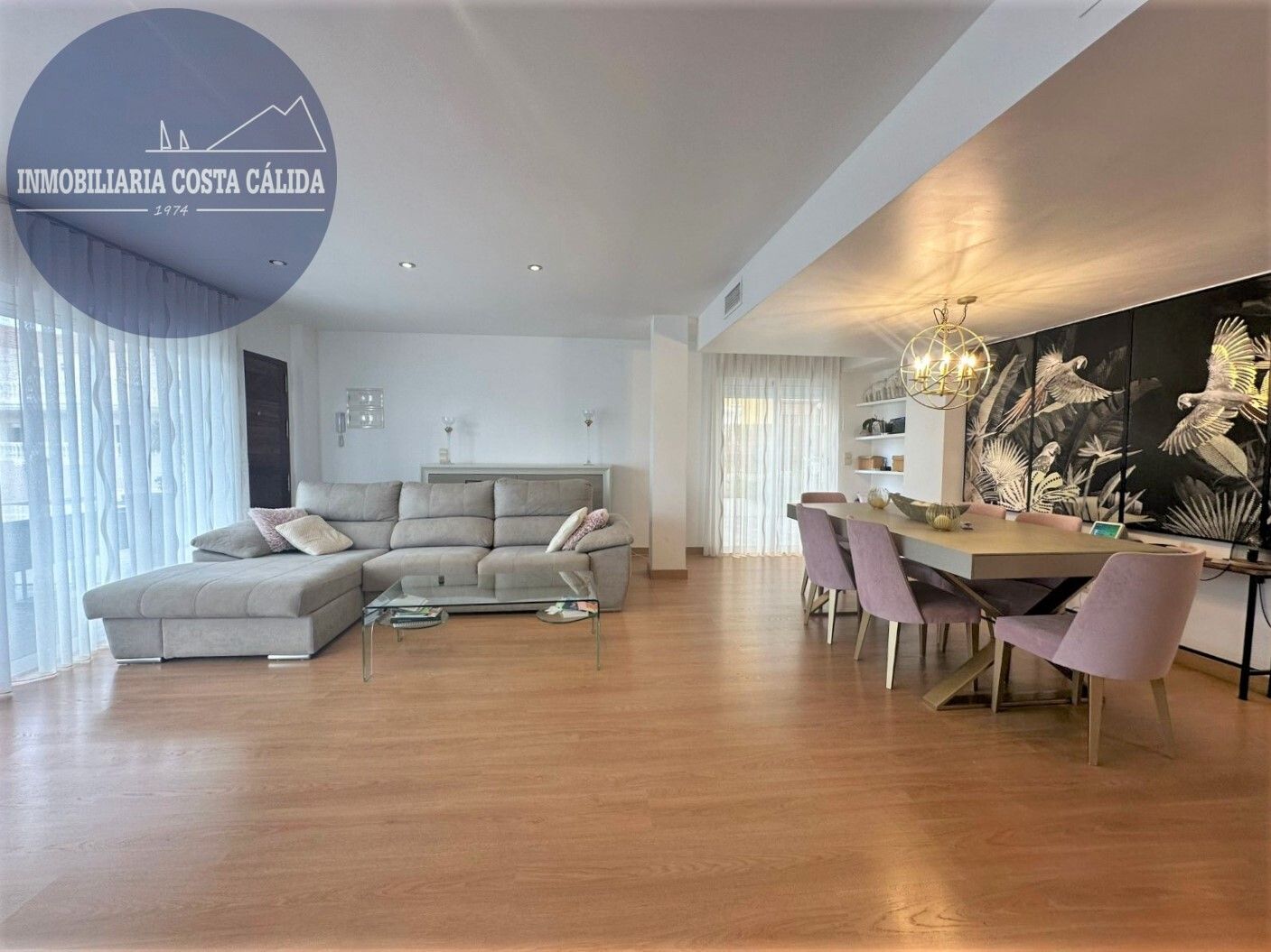 Sala de estar de Casa adosada en venta en Águilas con Aire acondicionado, Calefacción y Jardín privado