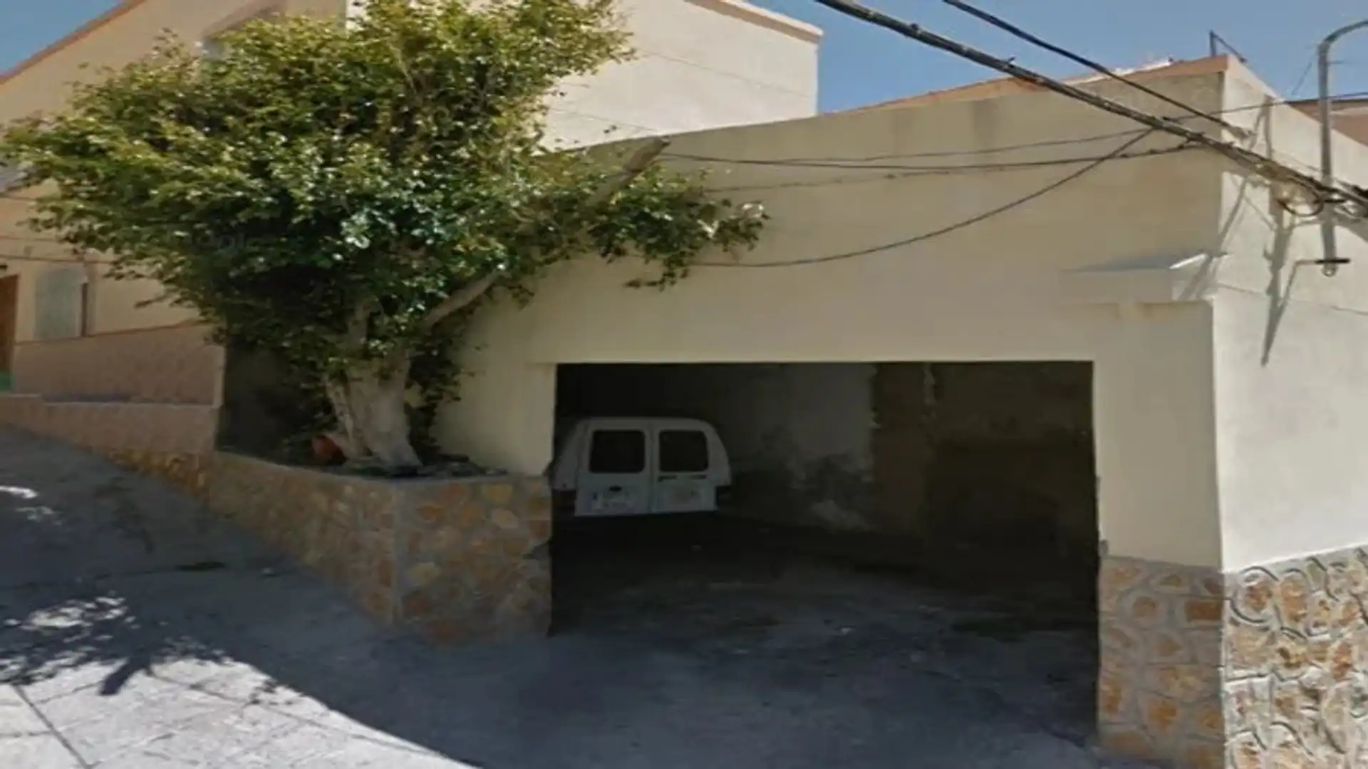 Aparcament de Casa adosada en venda en Adra