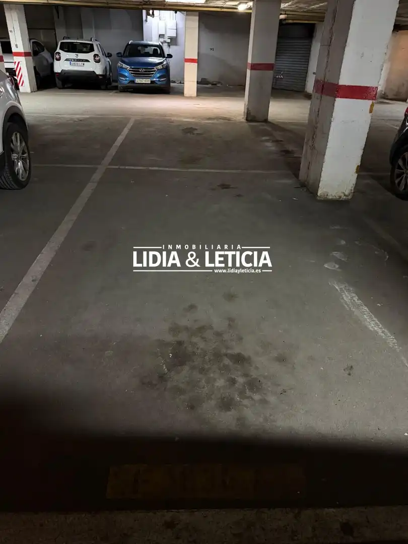 Parking of Garage for rent in Alcalá de Guadaira