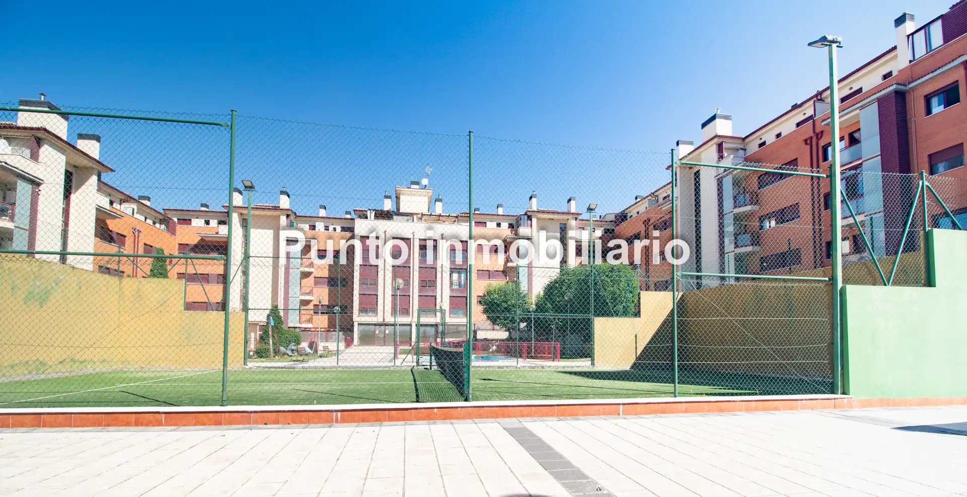 Exterior view of Flat for sale in Arroyo de la Encomienda  with Heating, Parquet flooring and Storage room