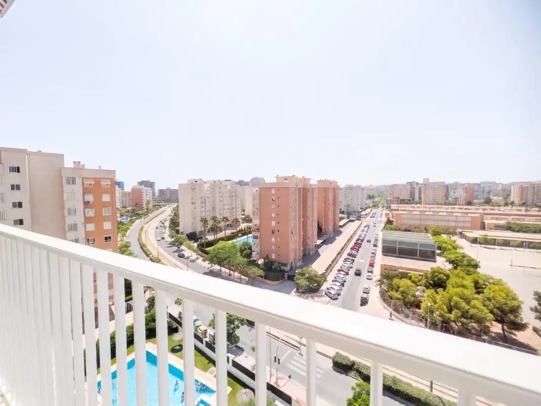 Vista exterior de Apartament en venda en Playa de San Juan - El Cabo de las Huertas