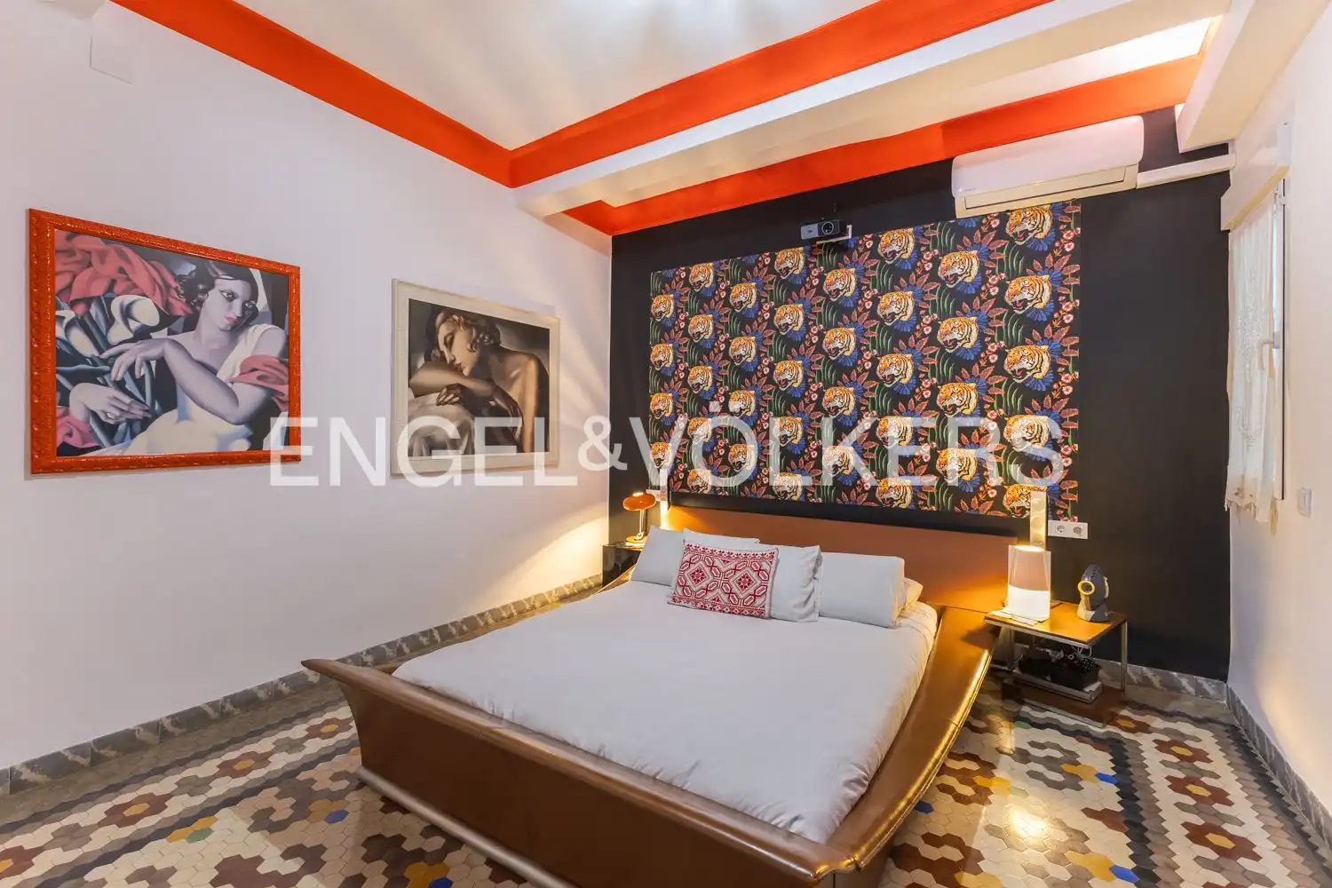 Habitación de Piso de alquiler en Valencia con Aire acondicionado, Calefacción y Amueblado