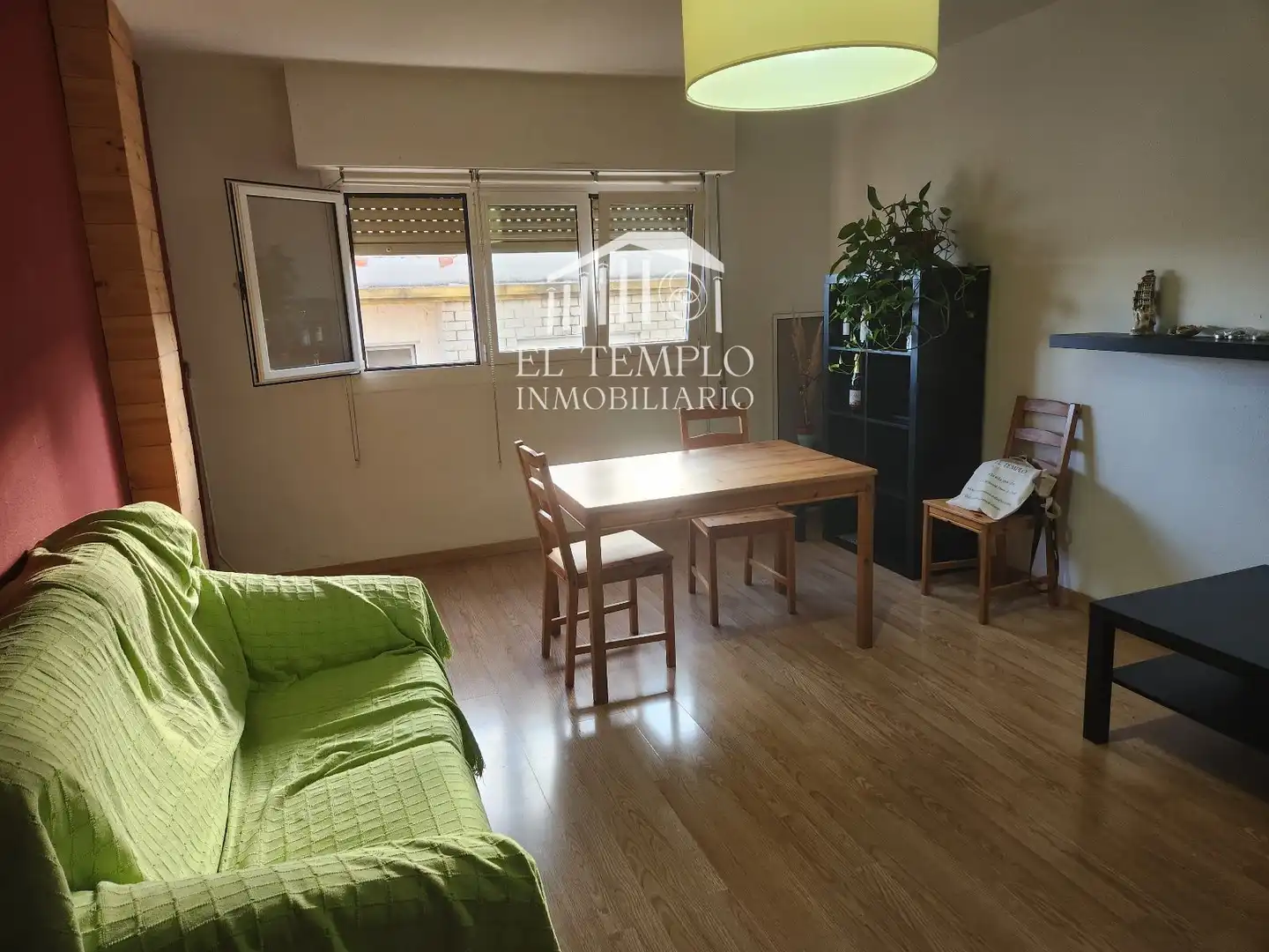 Vista exterior de Piso en venta en Onil, Alicante