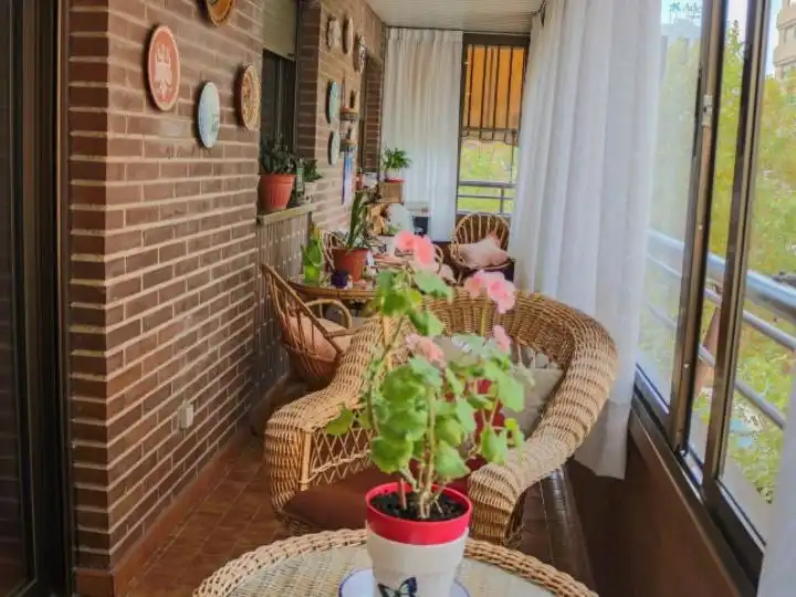 Apartament amb jardí de lloguer a C. de Dulce Chacón 19, imagen 5