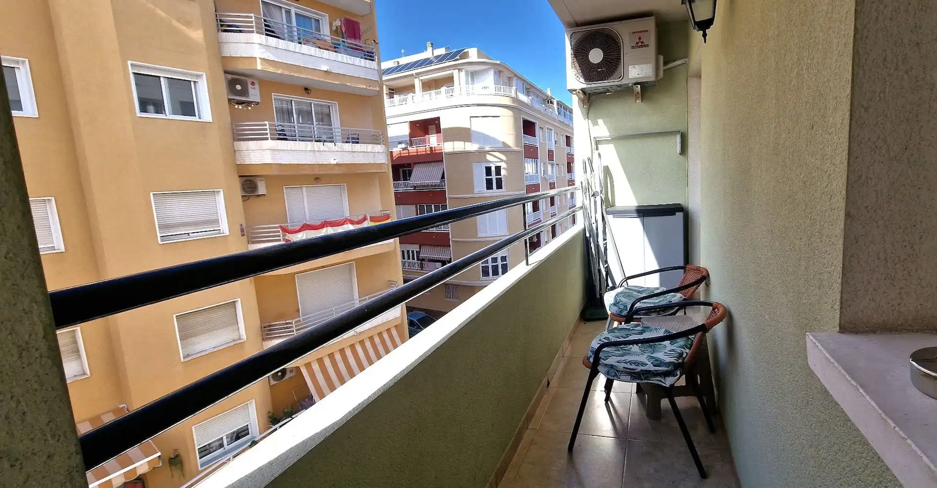 Terraza de Apartamento de alquiler en Torrevieja con Balcón y Internet