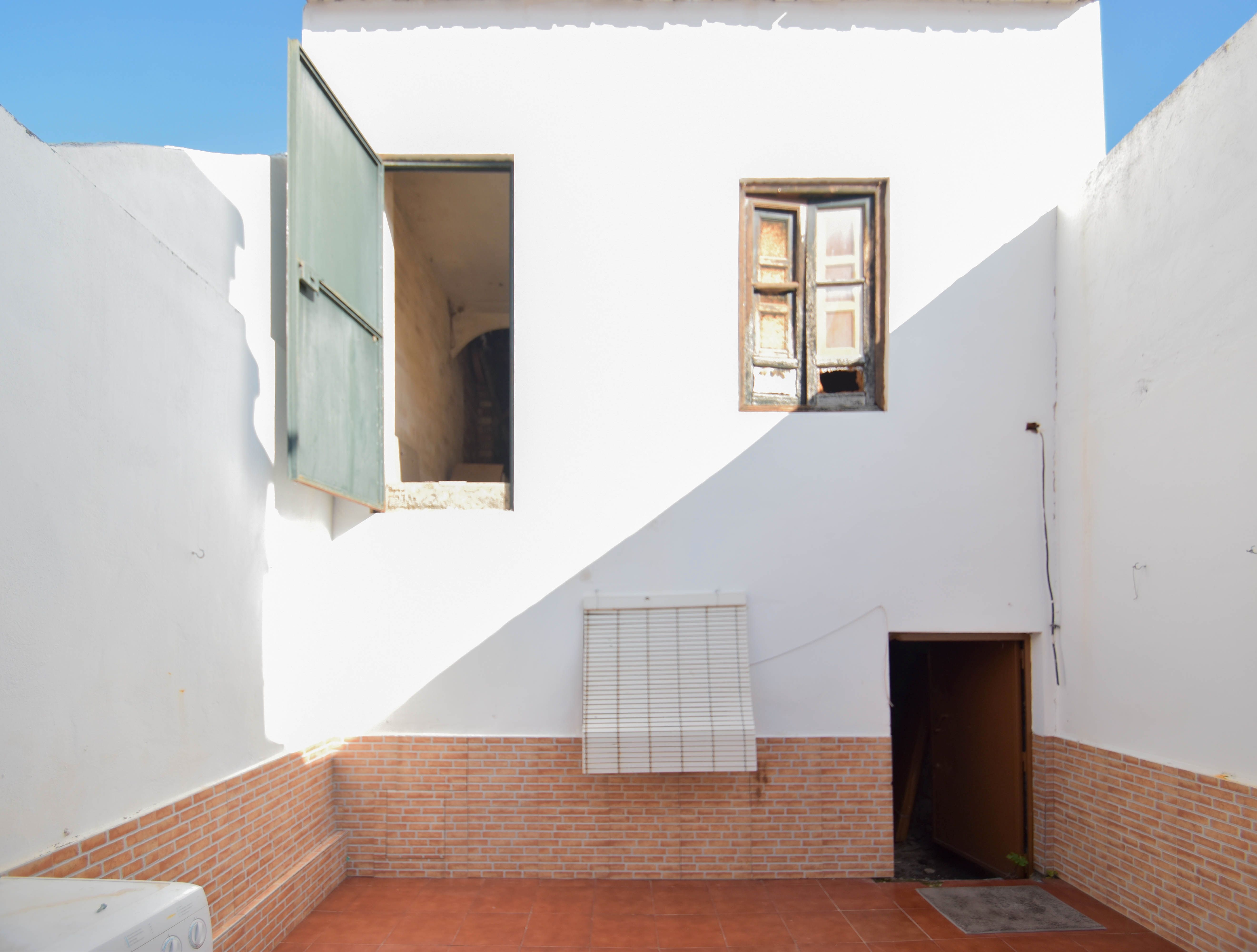 Exterior view of Single-family semi-detached for sale in Fuente Vaqueros  with Terrace