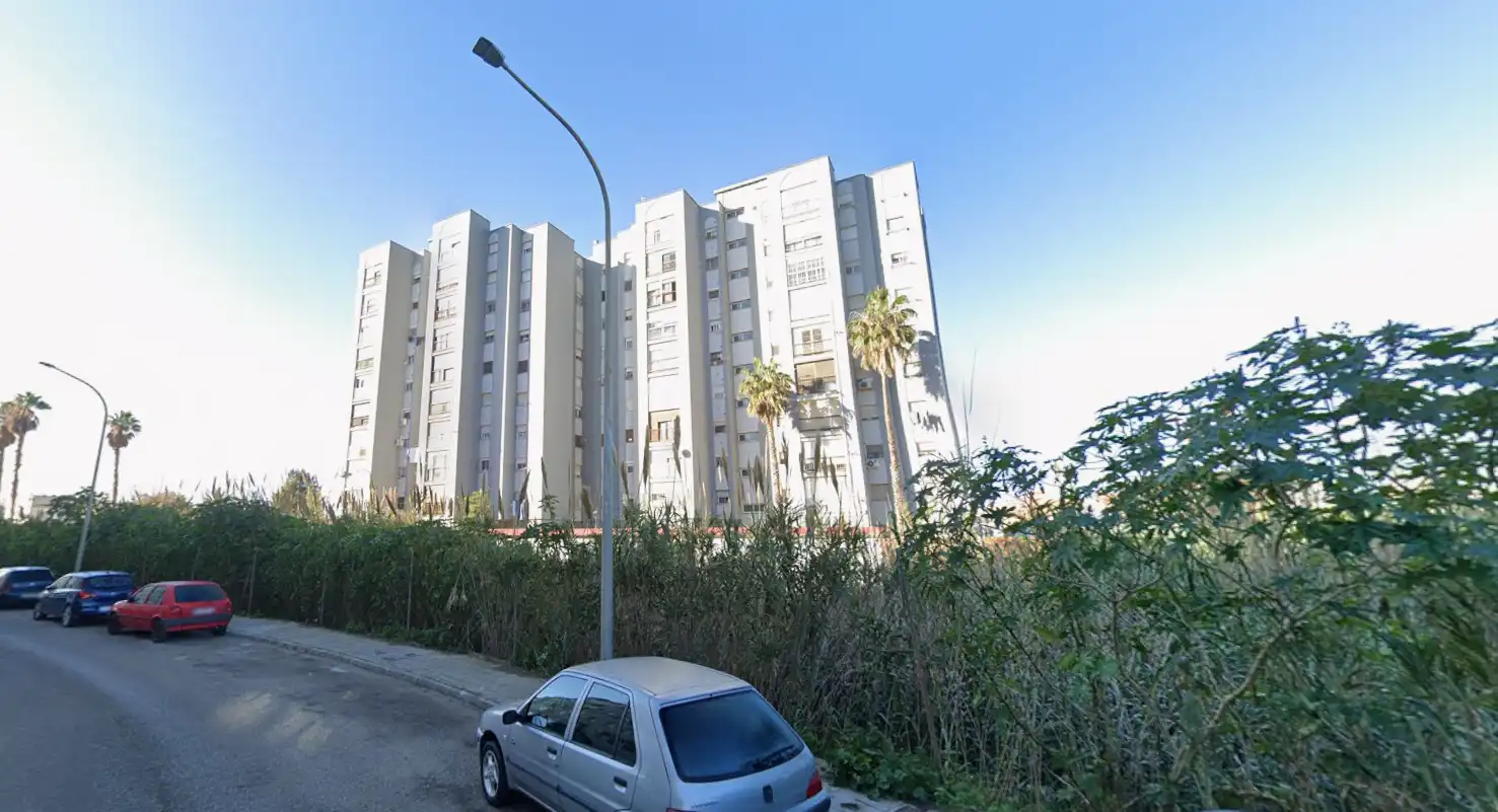 Vista exterior de Piso en venta en La Línea de la Concepción