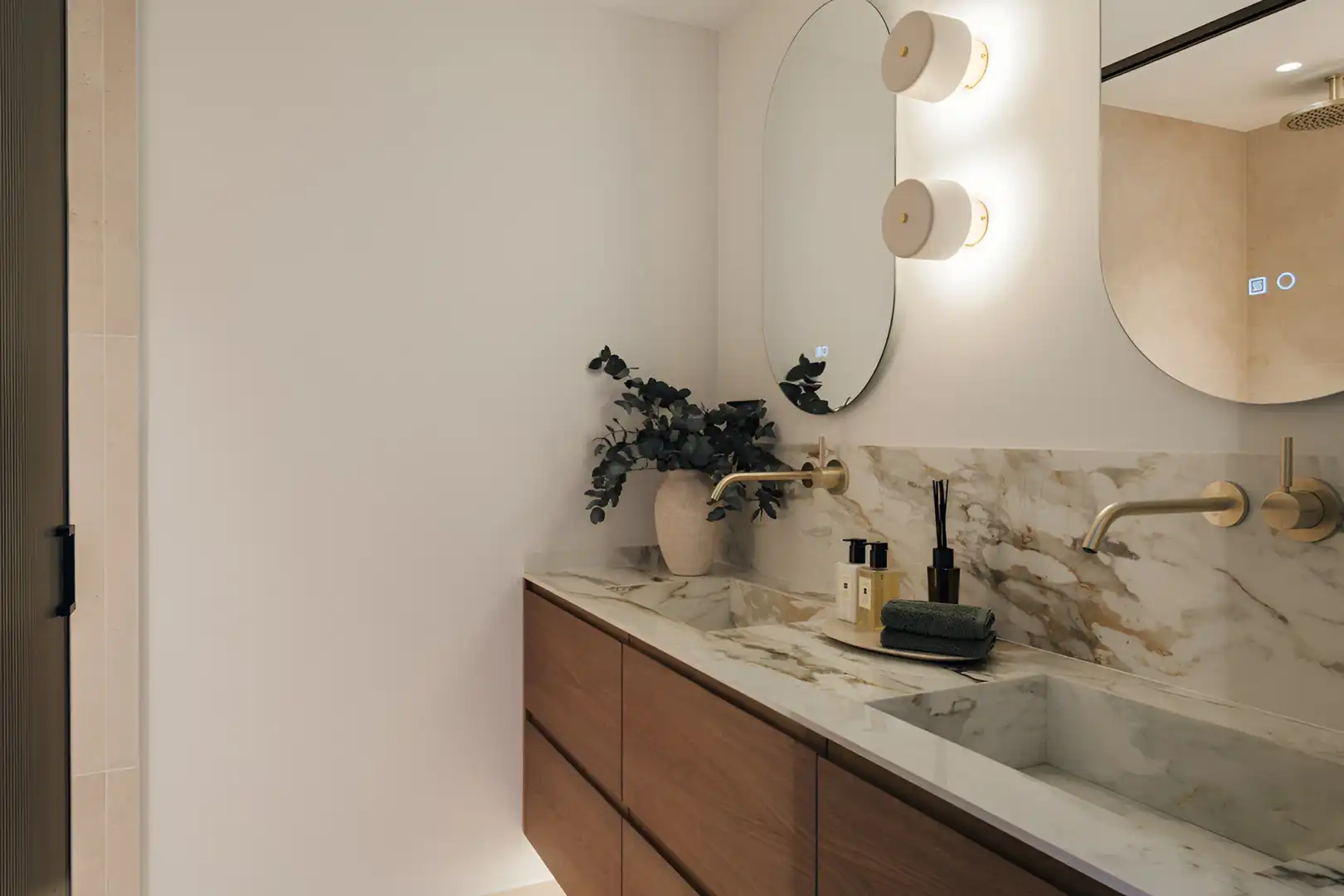 Apartamento con balcón en venta en Milla de Oro, imagen 36