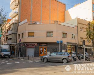 Vista exterior de Casa o xalet en venda en Santa Coloma de Gramenet amb Aire condicionat, Calefacció i Terrassa