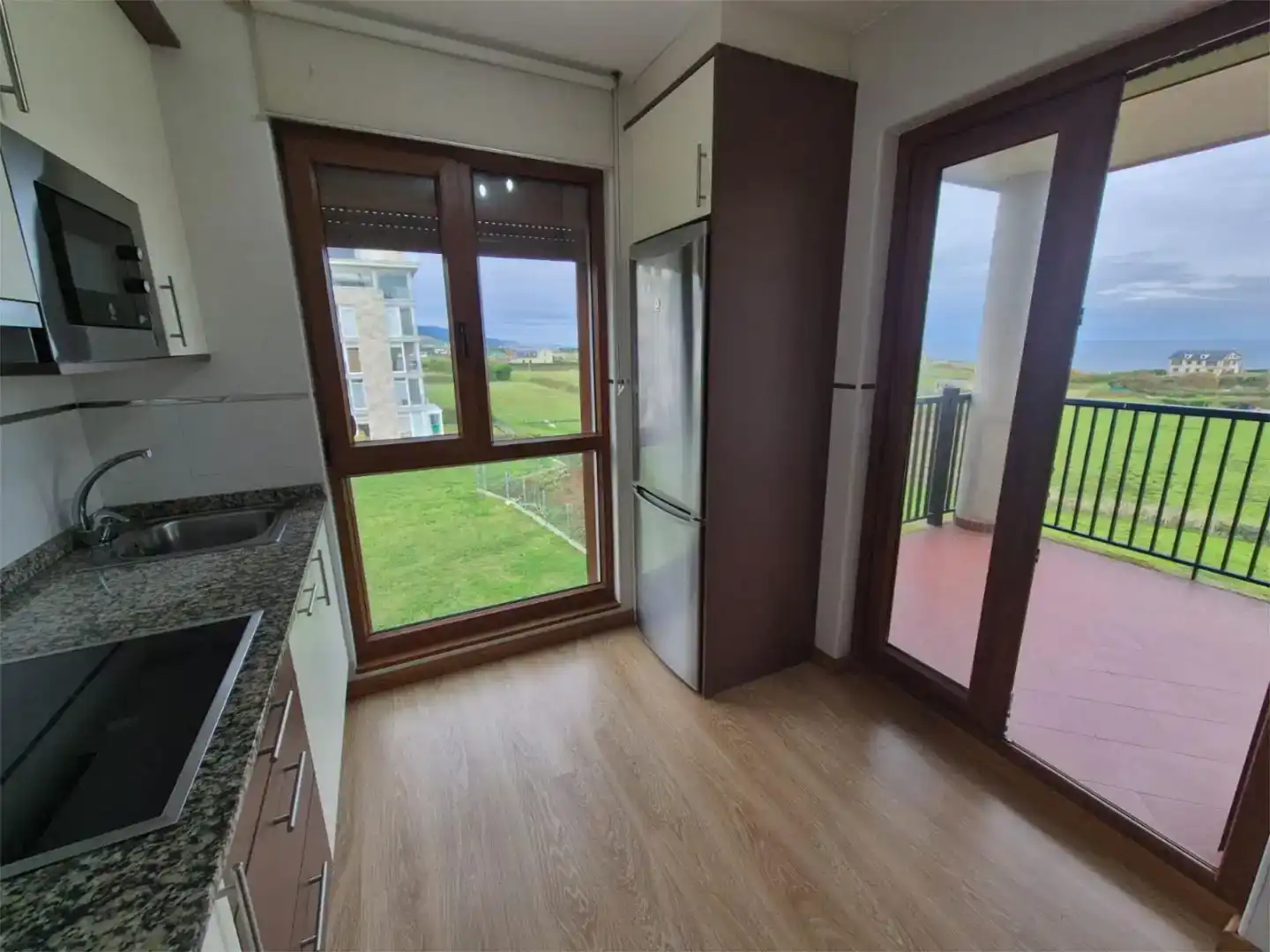 Cocina de Piso en venta en Foz con Trastero, Piscina y Amueblado