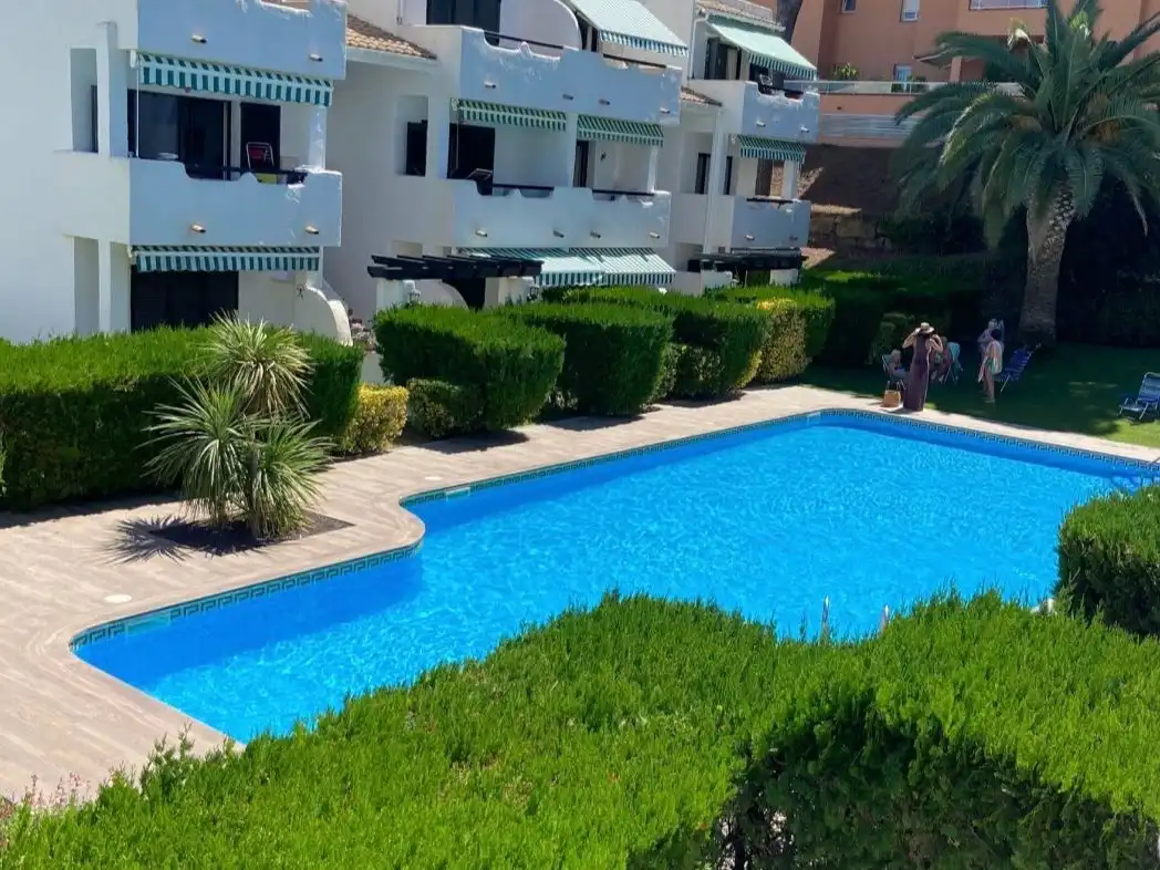 Apartamento con piscina en alquiler en canigo 29, imagen 12