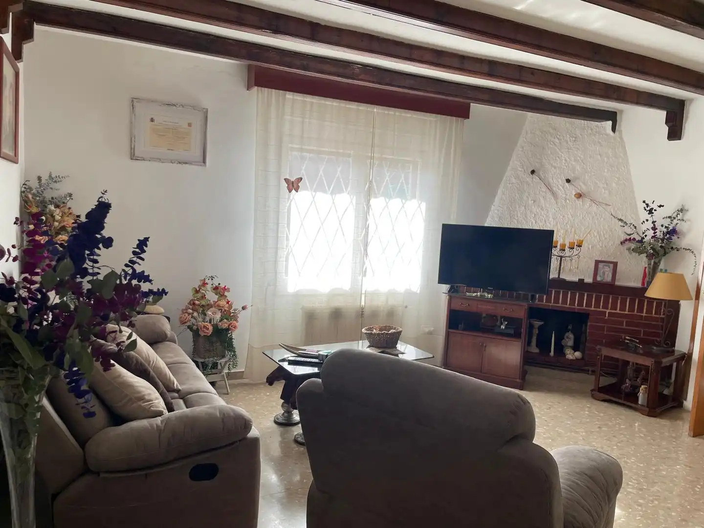 Wohnzimmer von Erdgeschoss zum Verkauf in Calella mit Klimaanlage, Heizung und Terrasse