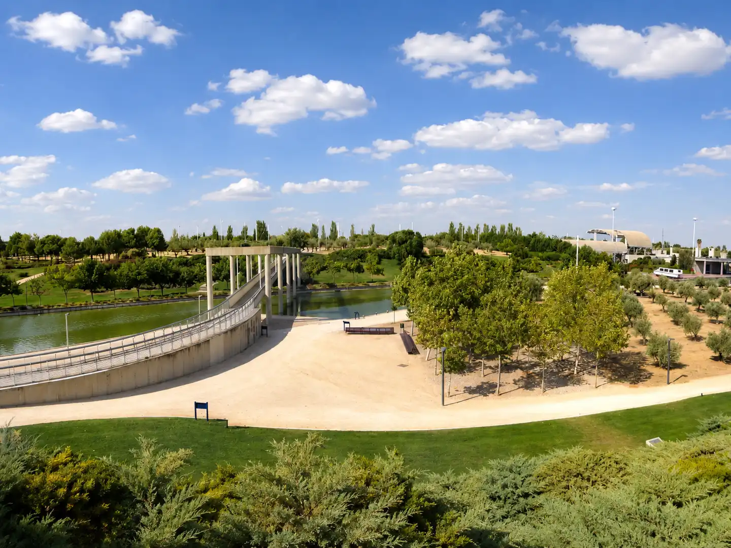 Jardín de Piso en venta en Madrid con Terraza, Trastero y Amueblado