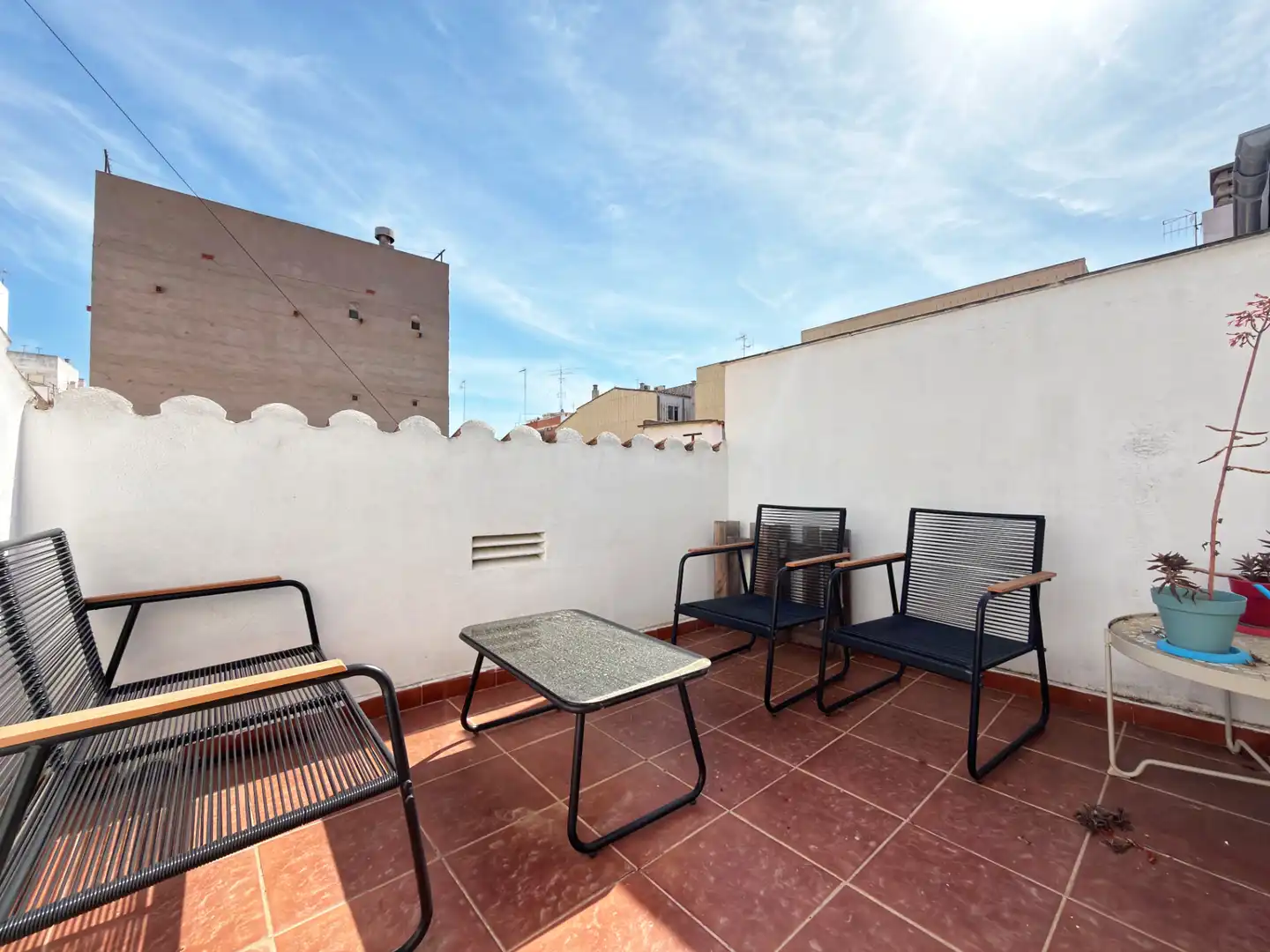 Terrasse von Dachboden zum Verkauf in Castellón de la Plana / Castelló de la Plana mit Terrasse, Möbliert und Ofen