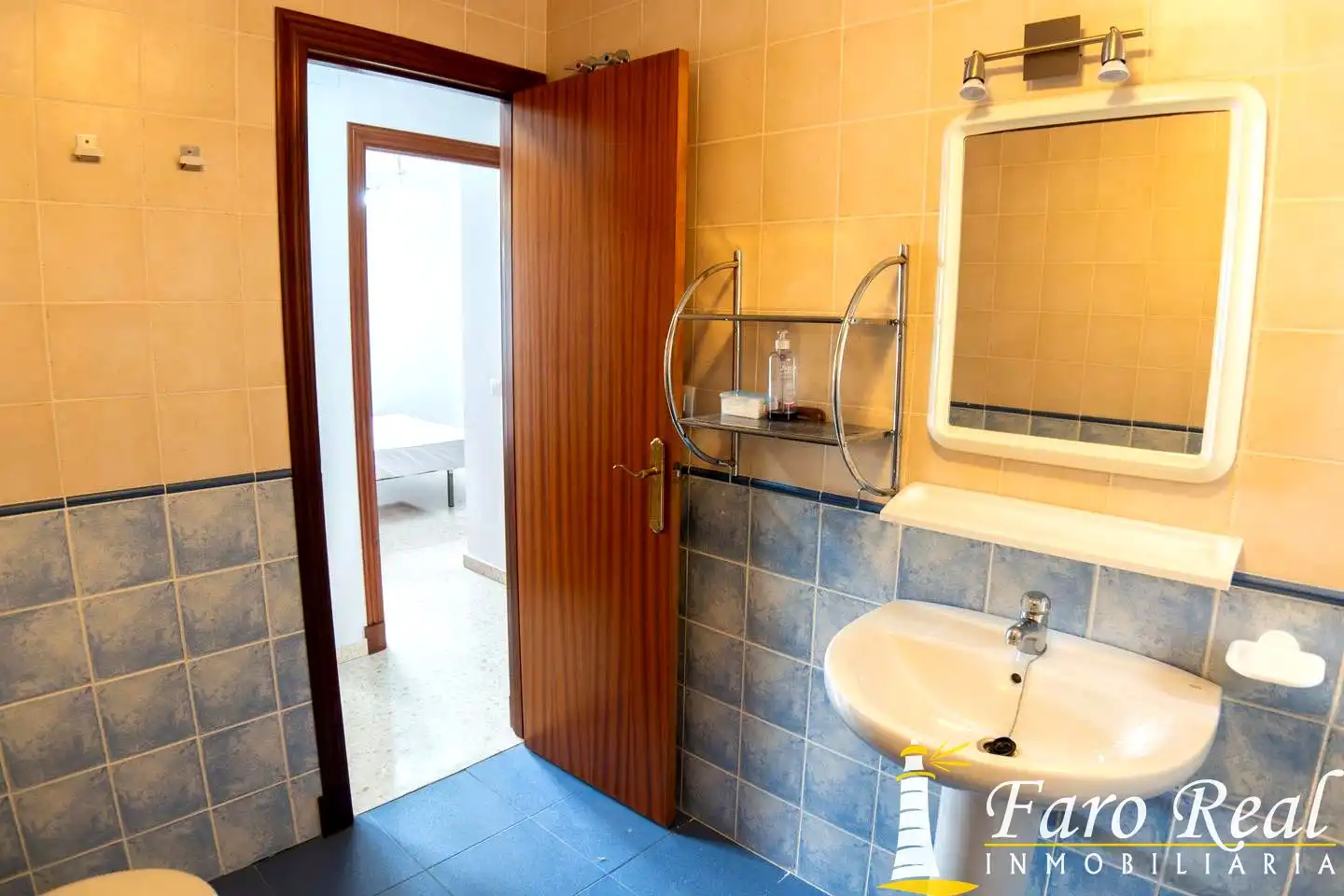 Badezimmer von Erdgeschoss zum Verkauf in Sanlúcar de Barrameda