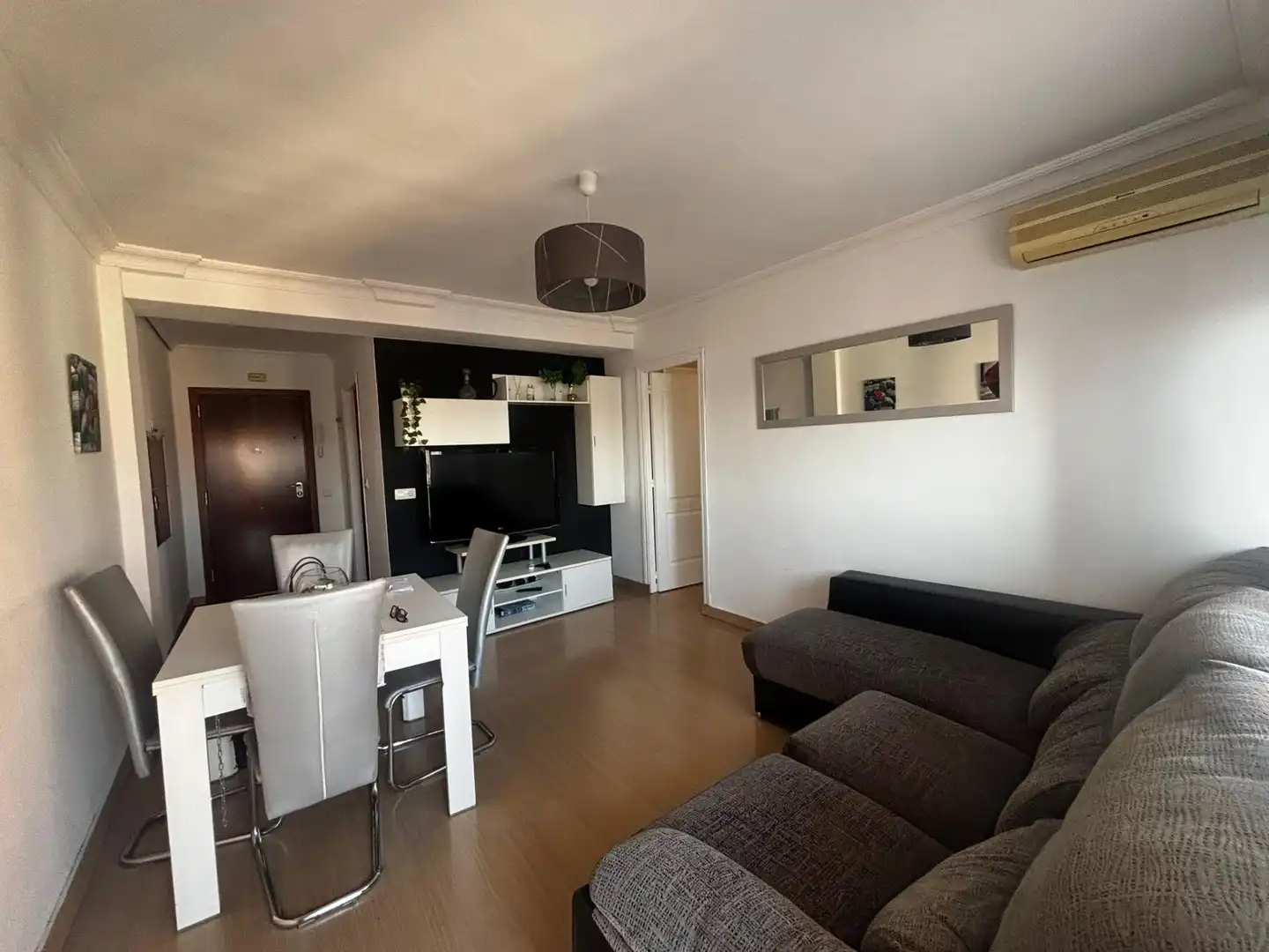Sala d'estar de Pis en venda en Huelva amb Aire condicionat i Terrassa