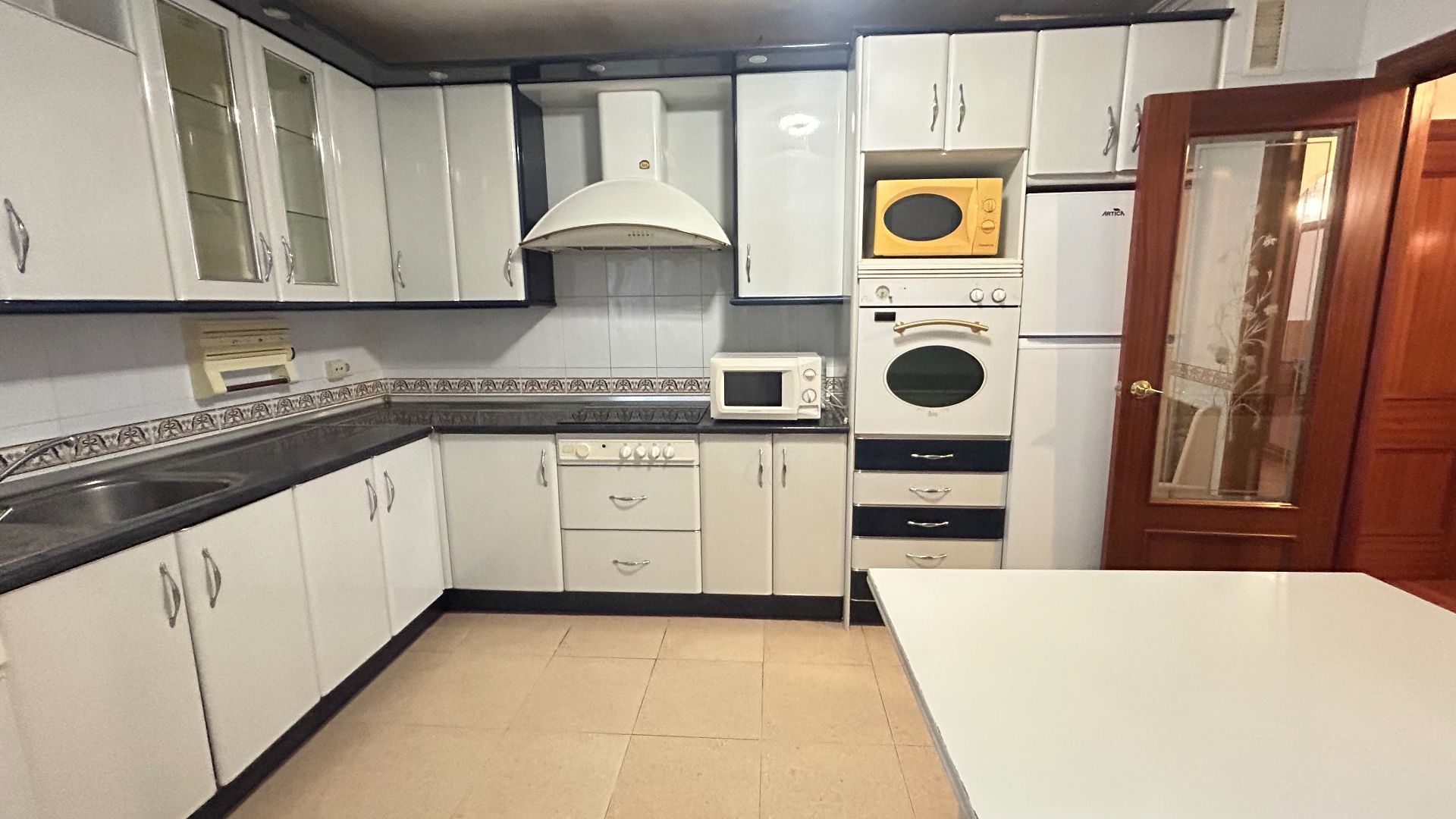 Cuina de Pis en venda en Laguna de Duero amb Calefacció i Traster